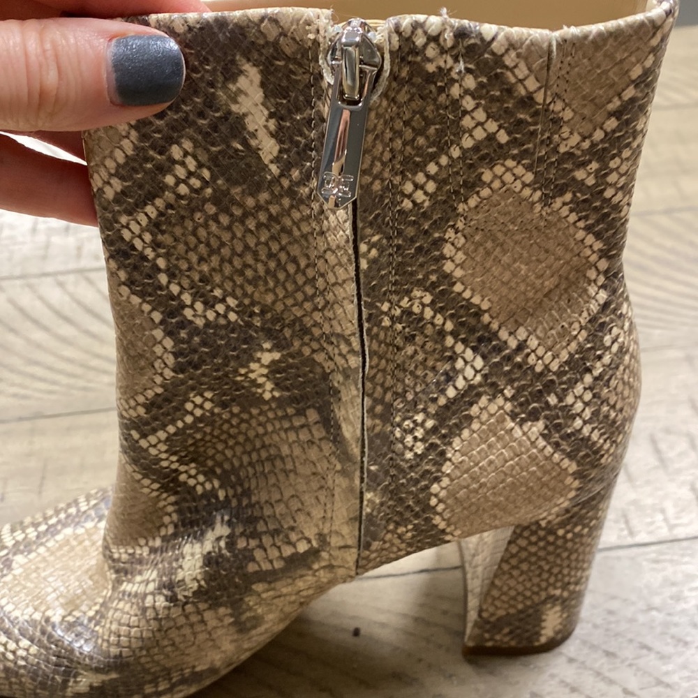 Sam Edelman Codie Snake Booties Size 7.5 - image 3